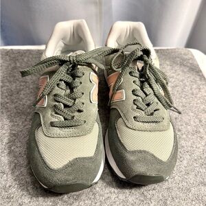 New Balance 574 Green/Peach Sneakers